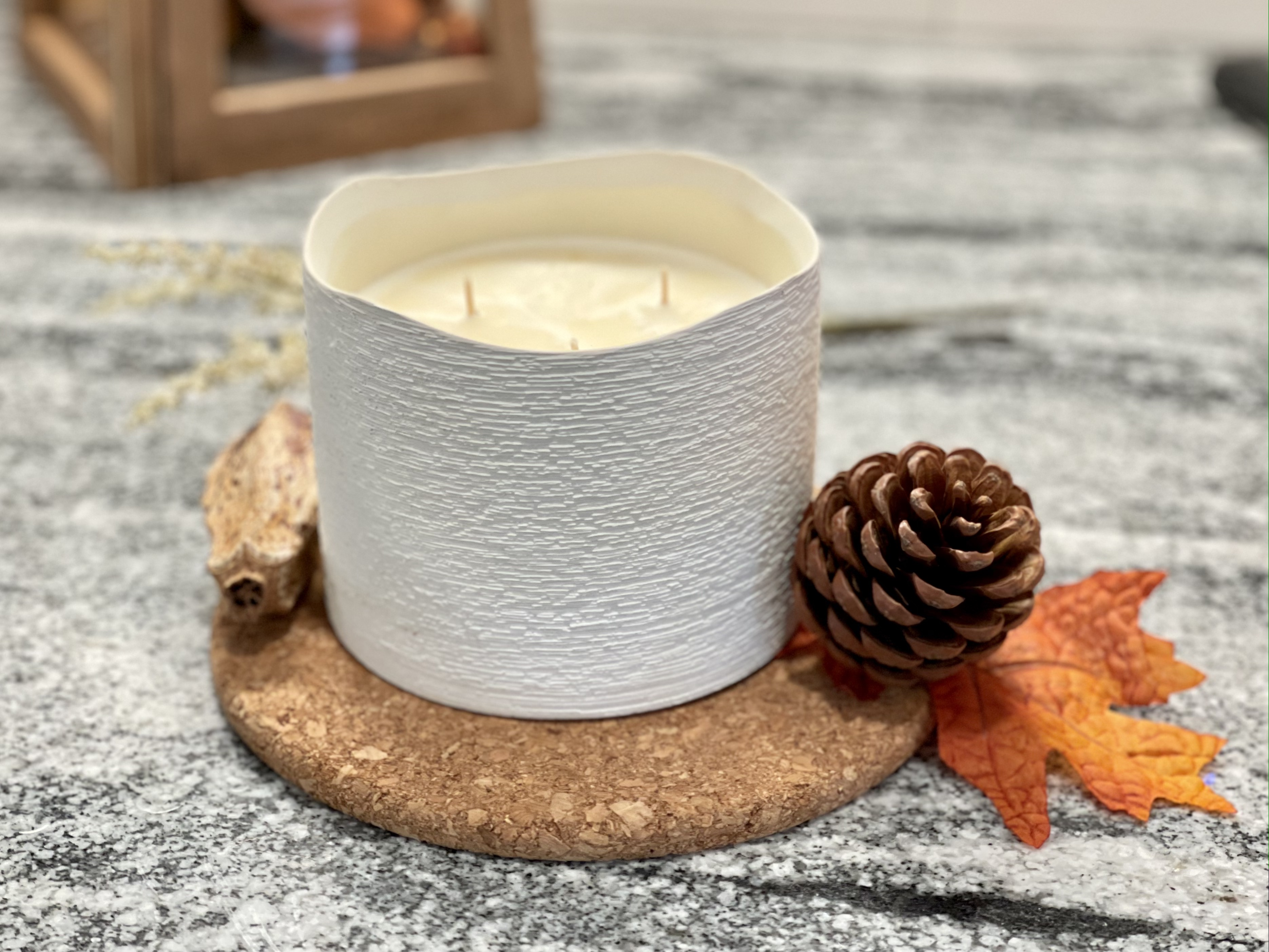 Delphi Seasonal Candle