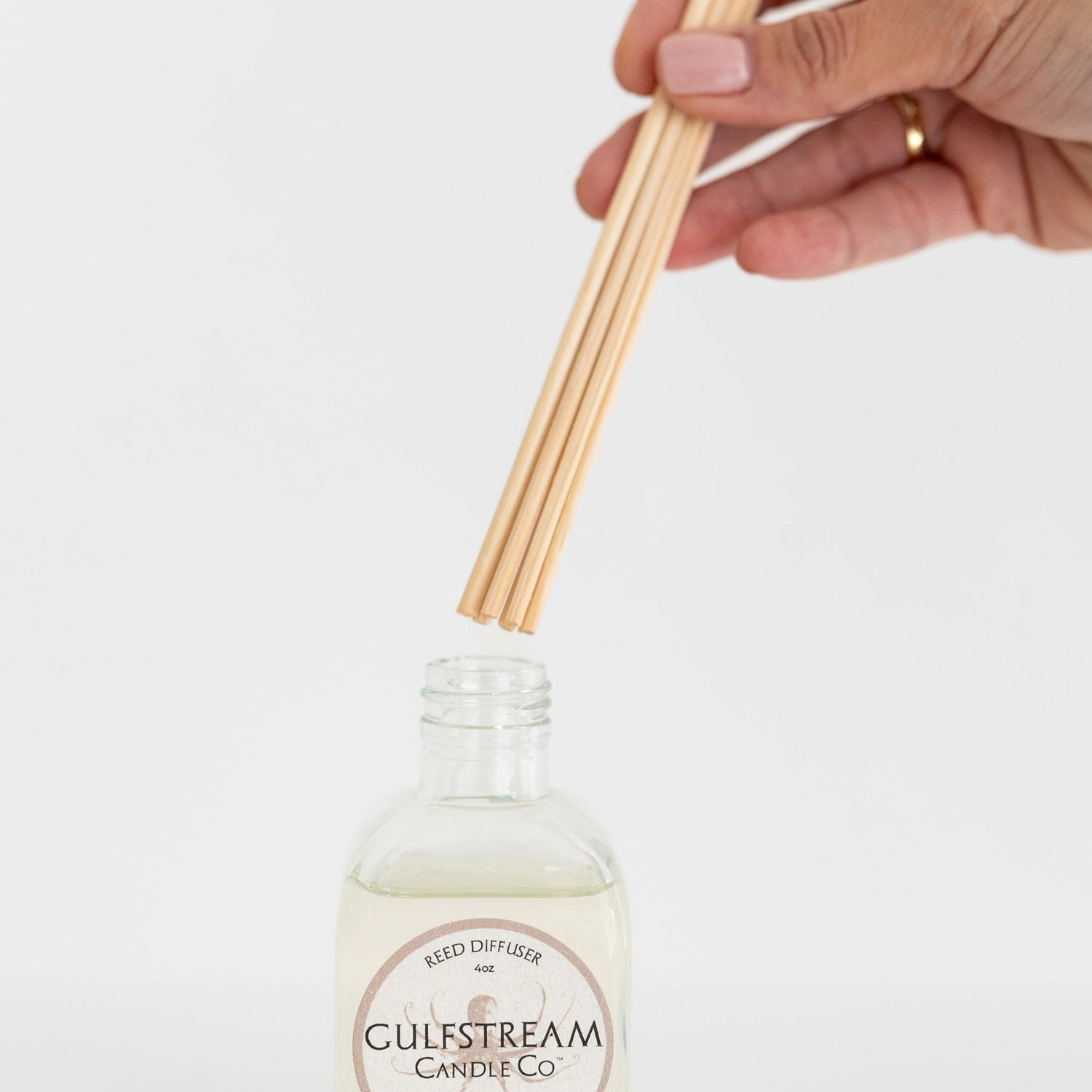 Grapefruit + Mangosteen Reed Diffuser